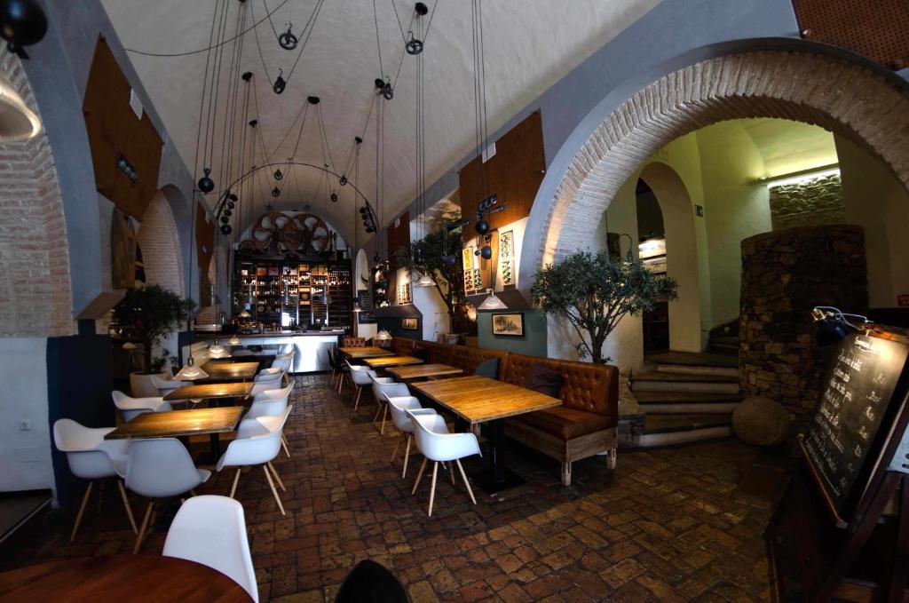 La zona de comedor del restaurante integrado en el hotel.