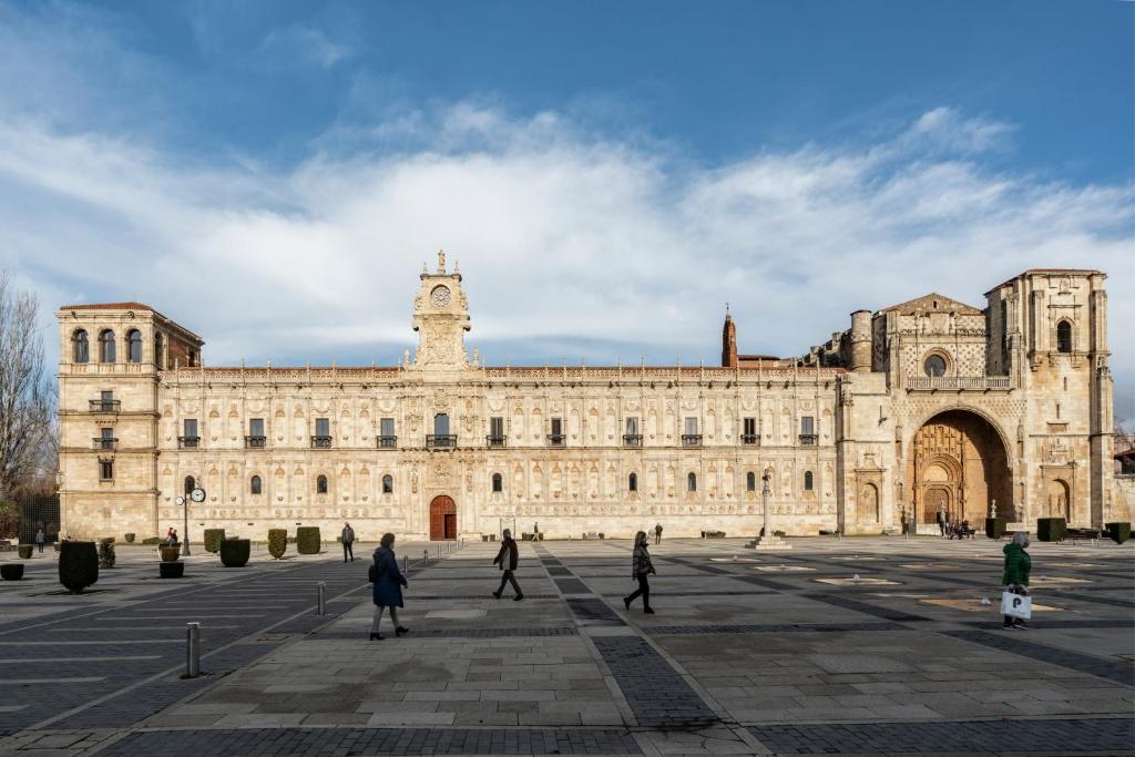 Edificio del Parador de Turismo de León