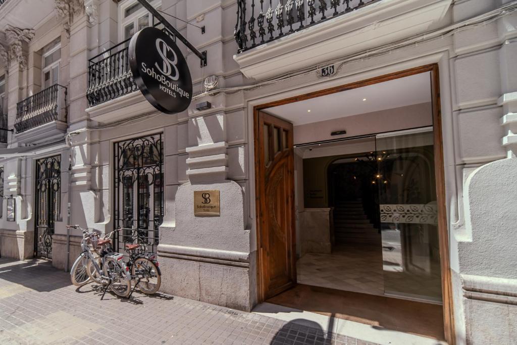 Fachada del edificio de Soho Boutique Turia, en el centro de Valencia.